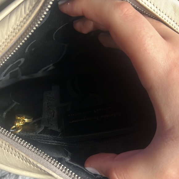 AUTHENTIC FERRAGAMO PURSE - Picture 4 of 7